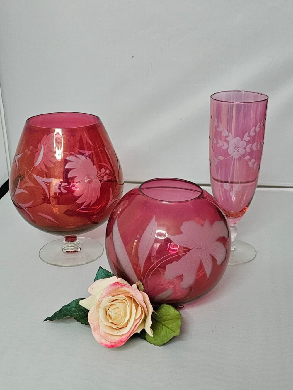 3 Cranberry Etched Floral Vase Glass vintage romantic showers weddings centerpie - Picture 2 of 11
